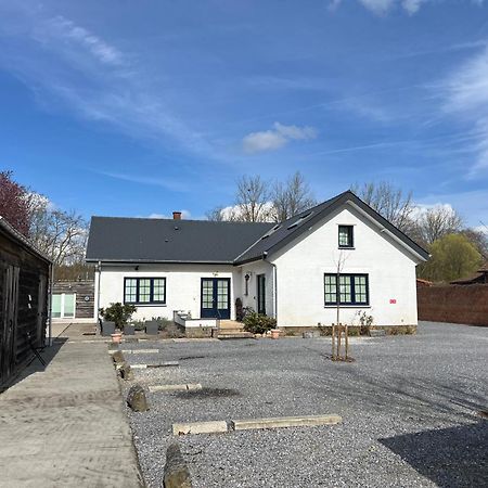 Ferienwohnung Dame Cerise Wavre Exterior foto