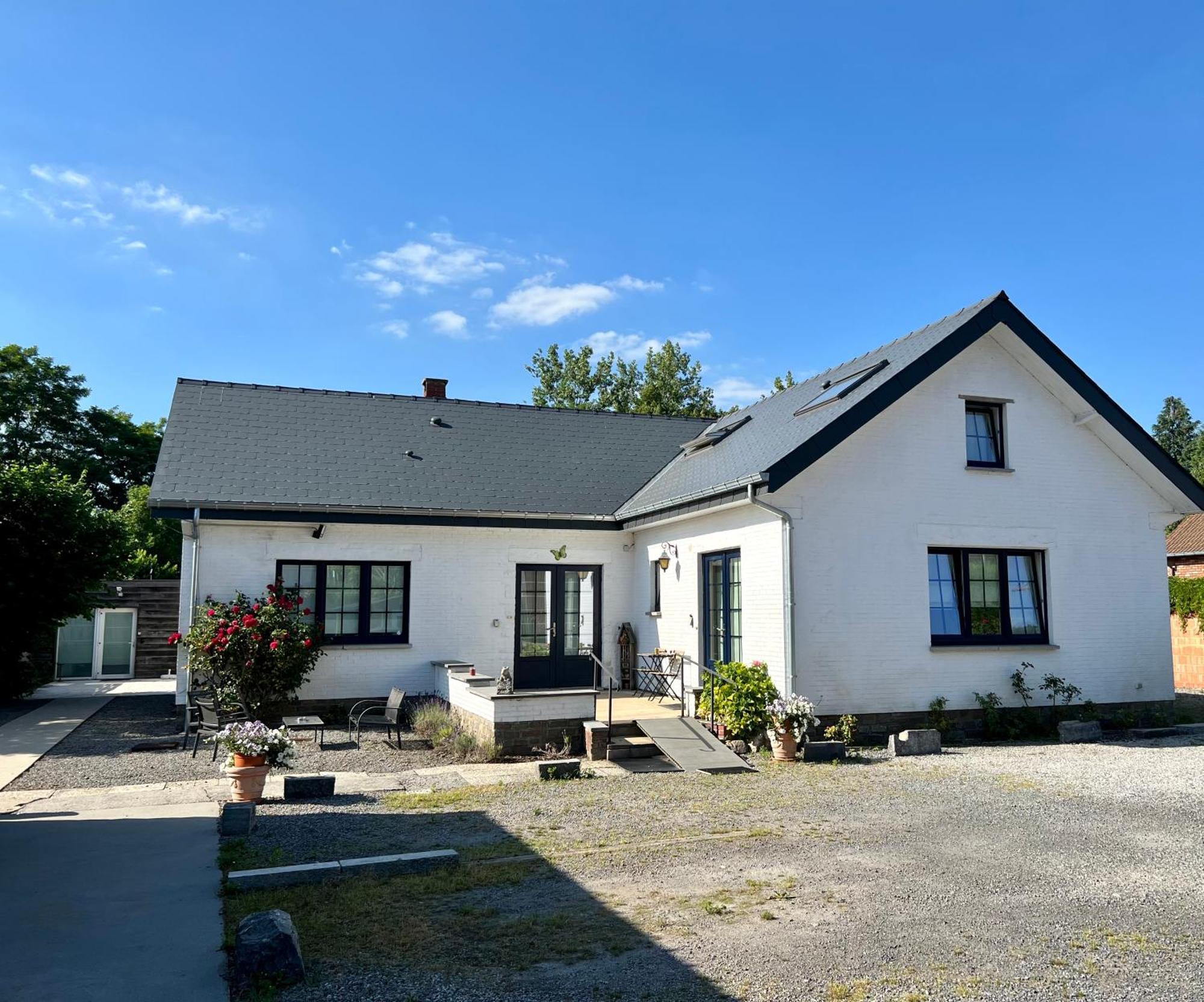 Ferienwohnung Dame Cerise Wavre Exterior foto
