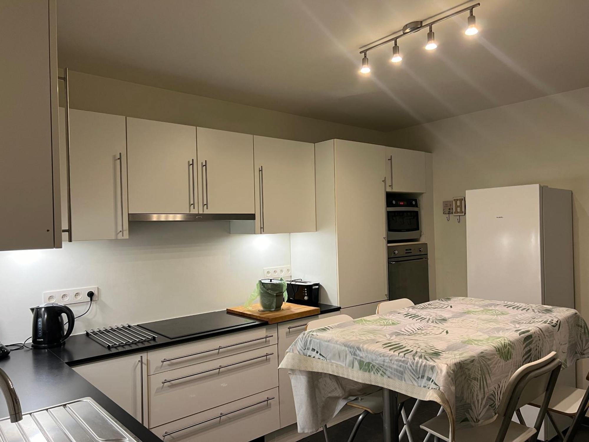 Ferienwohnung Dame Cerise Wavre Exterior foto