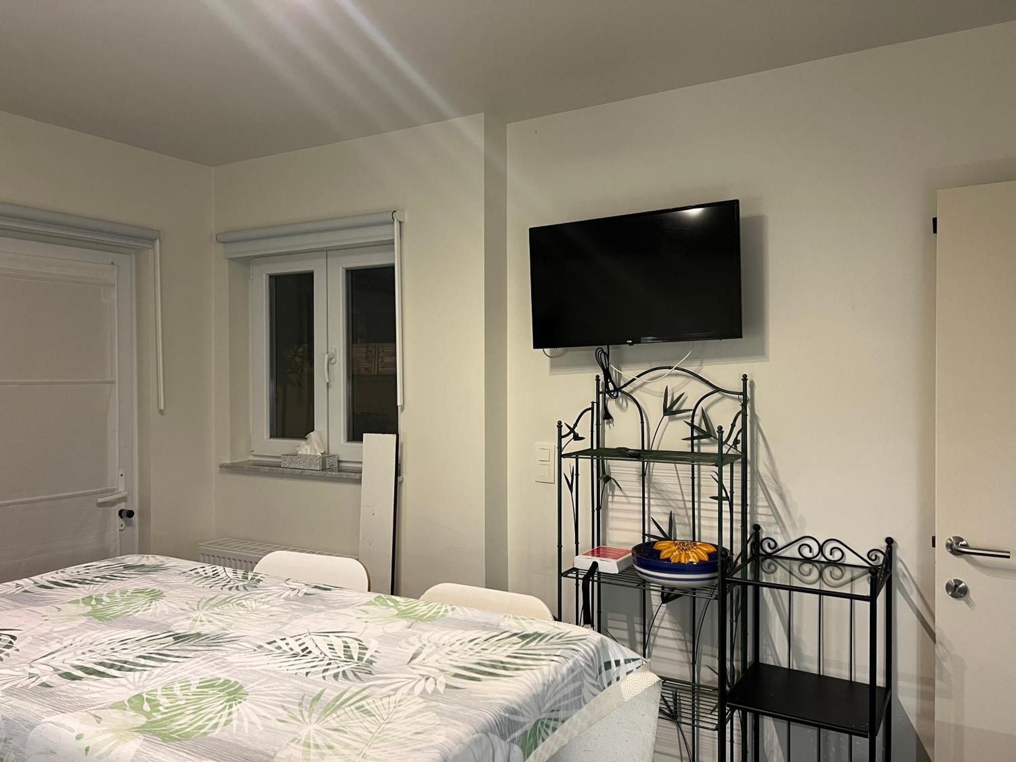 Ferienwohnung Dame Cerise Wavre Exterior foto